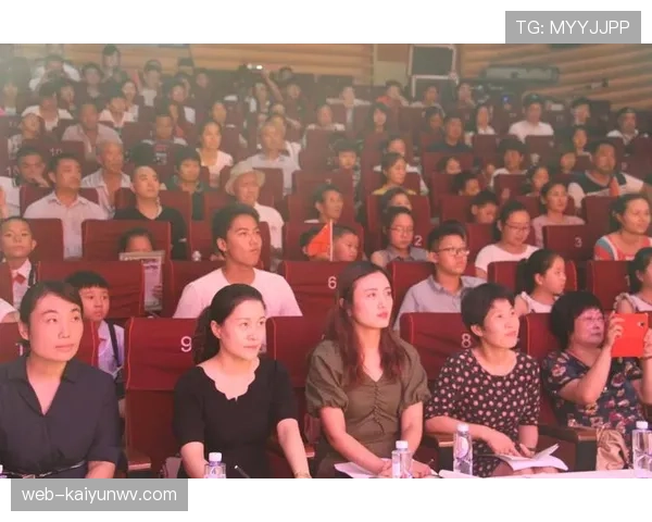 外物入场判罚规则拆解：何时停止比赛，如何判定责任？